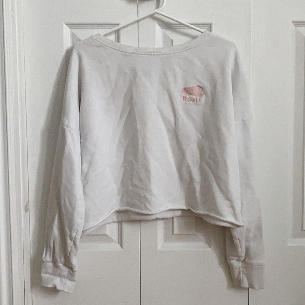 ROOTS | White Cropped Sweater
